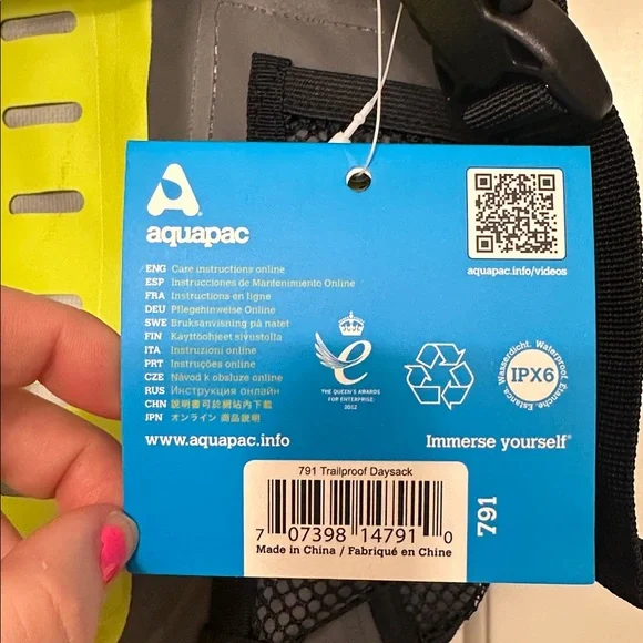 NWT Aquapay Trailproof Daysac 28L - Picture 6 of 6